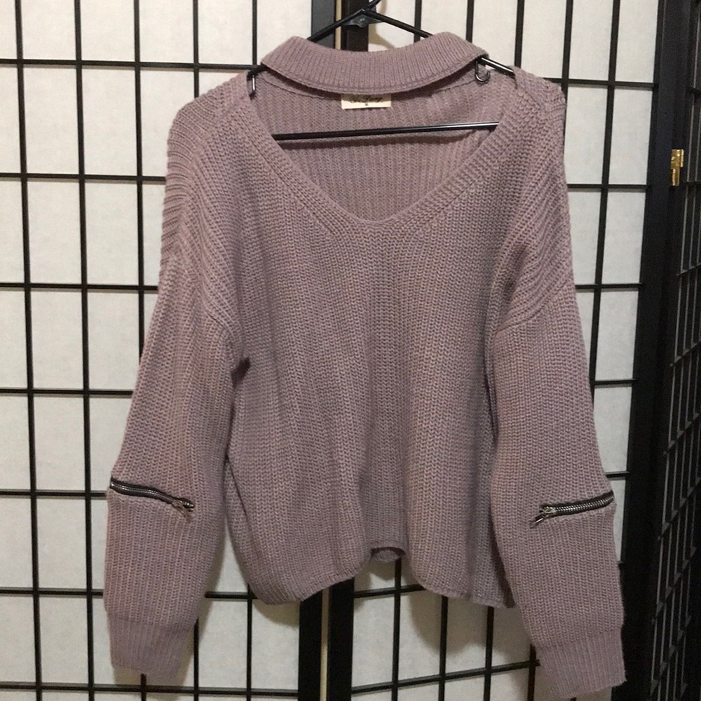 Lavender Choker Knit Sweater with Zip details